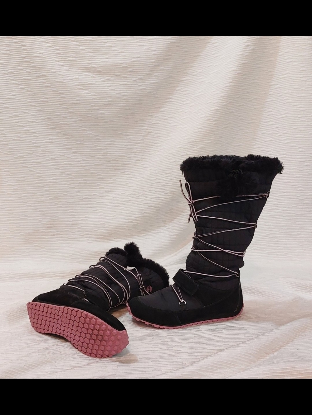 Timberland Black Winter Lace-Up Boots with Pink Outsole Women's Size 5